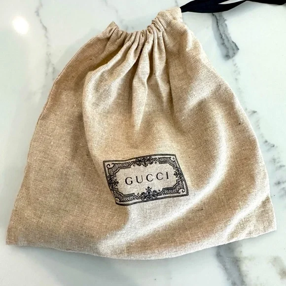 Gucci GG Logo Belt Cherry - Picture 7 of 7